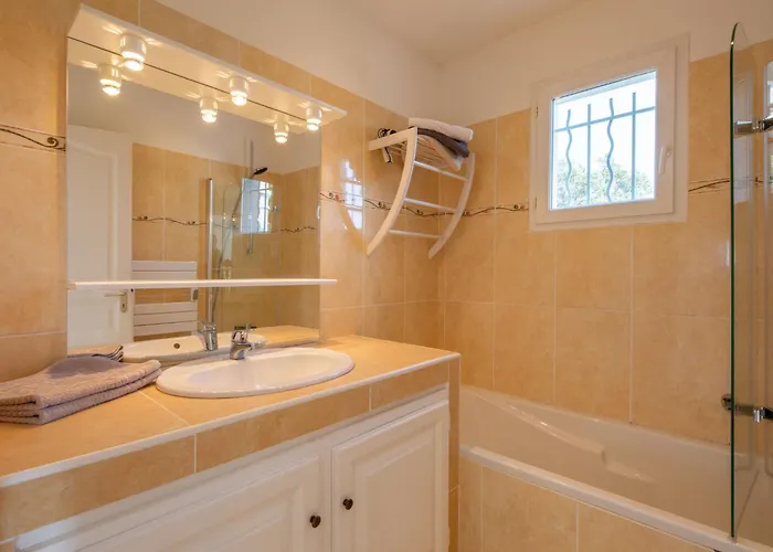 Le By Interhome Sainte-Maxime