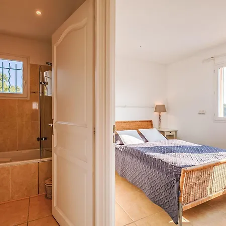 Le By Interhome Daire Sainte-Maxime